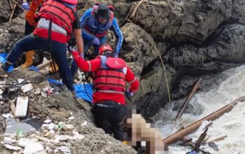 Mayat Pria Tanpa Busana Ditemukan di Pusaran Sungai Brantas Bululawang