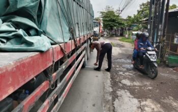Kecelakaan Maut di Jombang, Pengendara Motor Tewas Tertabrak Truk Tronton