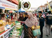 PWI Sampang Gelar Bazar Sembako Murah Gandeng Disperta KP dan Bulog