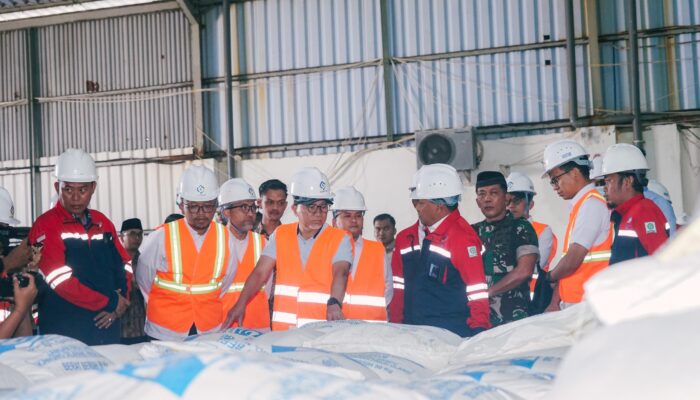 Menko Pangan RI Zulkifli Hasan Tinjau PT Garam Kabupaten Sampang