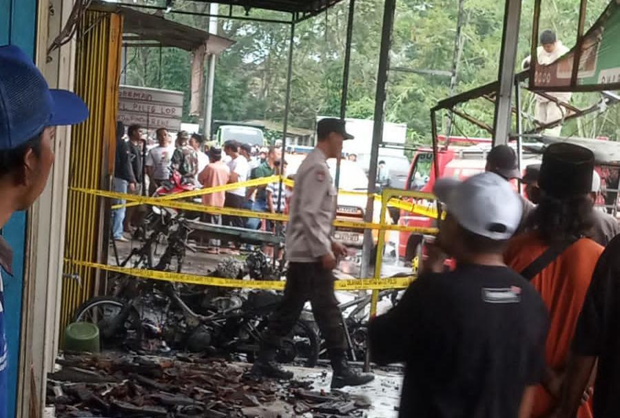 Diduga Gas Bocor, Kios Laundry di Pagelaran Meledak dan Terbakar, 1 Tewas 2 Luka Bakar