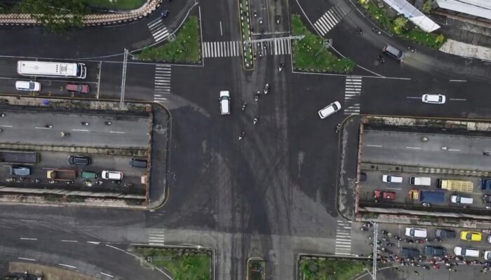 Jelang Lebaran, Arus Kendaraan di Pintu Tol Malang Meningkat