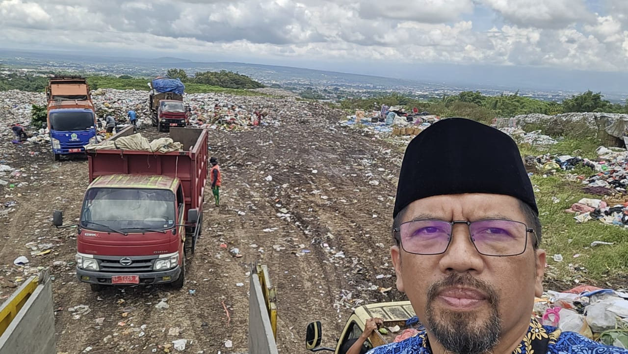 Jelang Lebaran Volume Sampah Melonjak, Plt Kepala DLH Kota Malang Tinjau Langsung TPA Supiturang