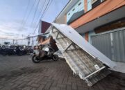 Proyek revitalisasi Pasar Ploso di Kabupaten Jombang, Jawa Timur senilai Rp3,9 miliar kembali menjadi sorotan.