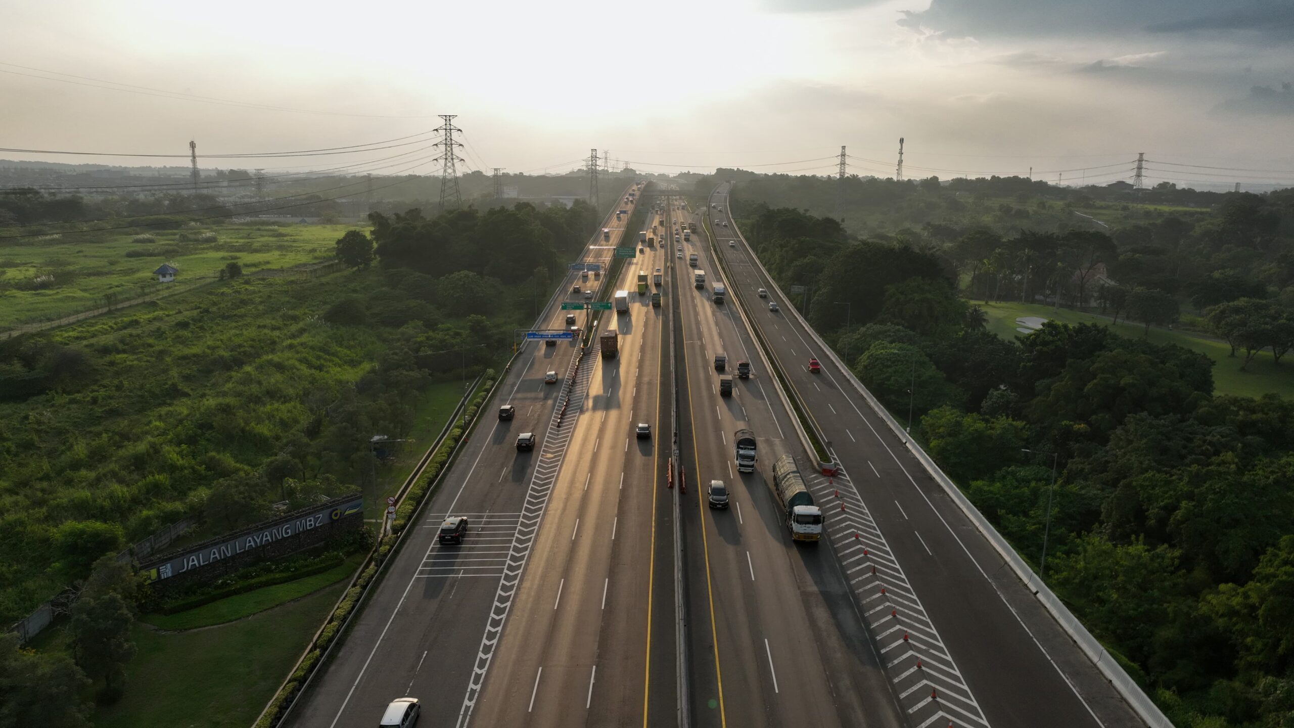 1,4 Juta Kendaraan Tinggalkan Jabotabek, Arah Trans Jawa Jadi Favorit