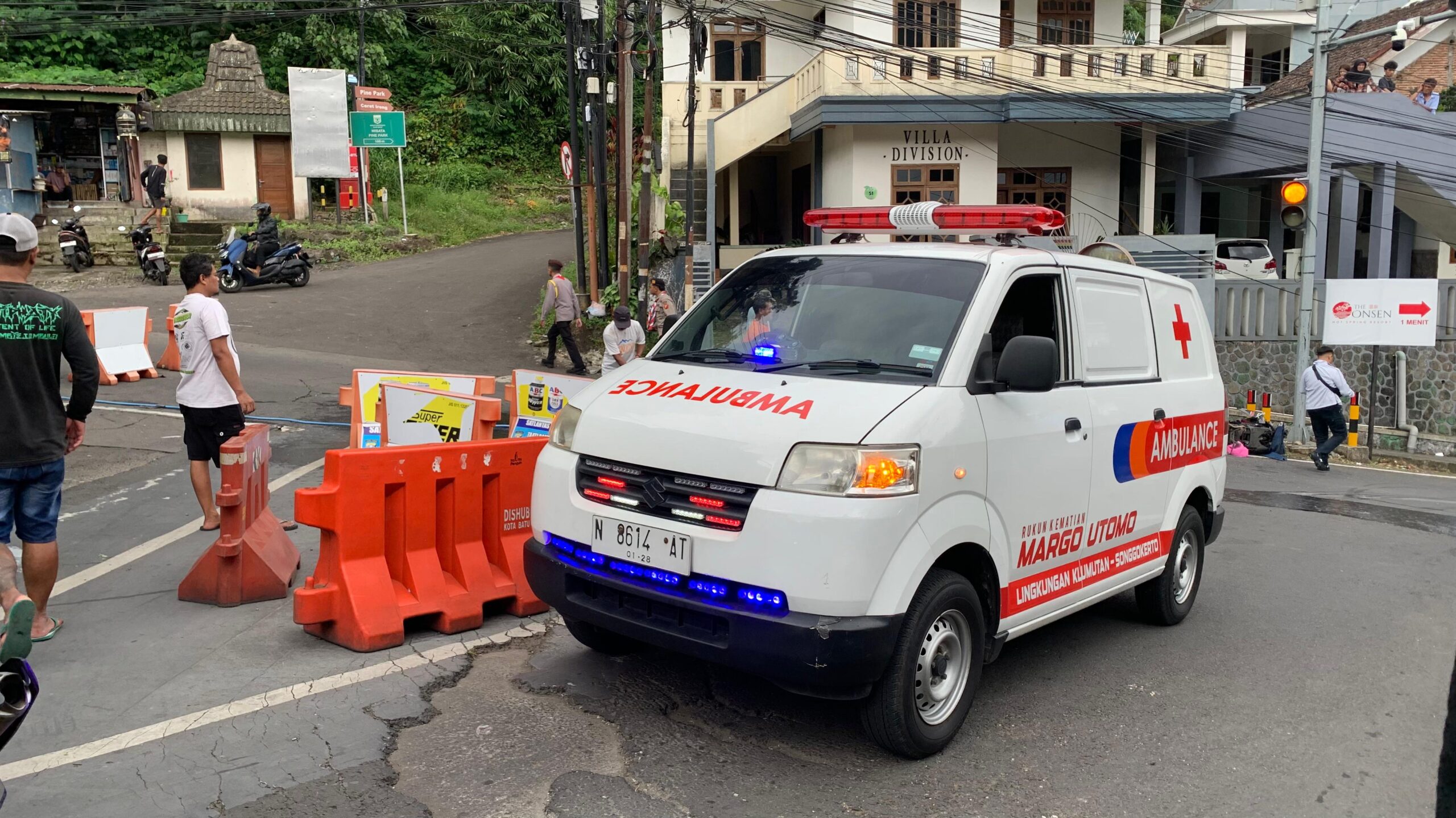 Sekeluarga Terlibat Kecelakaan Rem Blong di Jalur Turunan Klemuk, 1 Meninggal Dunia