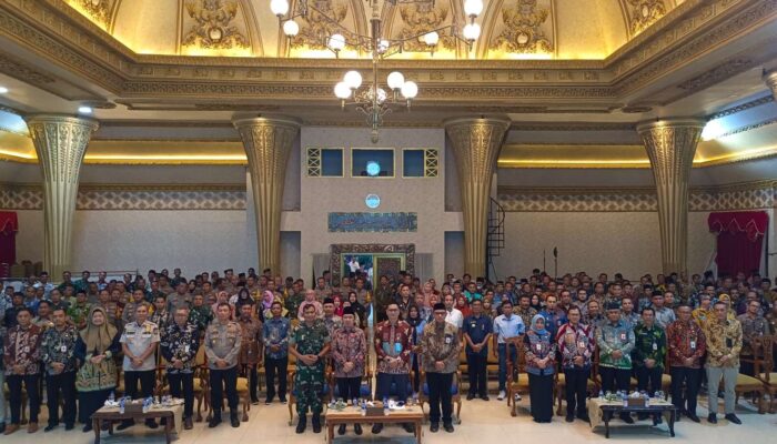 Bupati Fawait Memastikan Bantuan Pangan Harus Tepat Sasaran