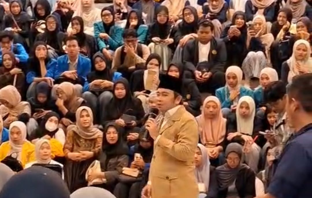 Ribuan Penerima Beasiswa Dikumpulkan, Dibentuk Himpunan Mahasiswa Cinta Jember