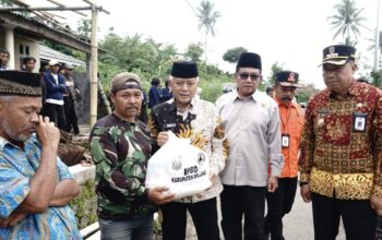 Bupati Malang Drs. HM Sanusi, MM bergerak cepat merespons bencana angin puting beliung yang menerjang Desa Ngadireso, Kecamatan Poncokusumo, pada Selasa (4/3/2026) sekitar pukul 16.30 WIB.