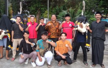 Semarak Ramadan di Kepanjen, PDI Perjuangan dan BMI Kabupaten Malang Bagikan Ratusan Takjil