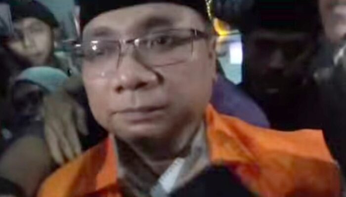 Ini Pernyataan Eks Menag Yaqut Saat Kenakan Rompi Oranye sebagai Tersangka KPK