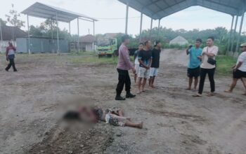 Penemuan mayat pria di Kabupaten Jombang menggegerkan warga Dusun Kupang, Desa Tebel, Kecamatan Bareng, Kamis (19/3/2026) pagi.
