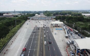 Lonjakan arus mudik Idulfitri 1447 Hijriah di ruas Tol Trans Jawa mencatat angka signifikan. PT Jasamarga Transjawa Tol (JTT) melaporkan, sebanyak 729.632 kendaraan bergerak menuju wilayah timur