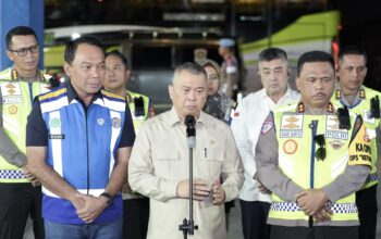 Pemerintah mengingatkan masyarakat untuk lebih cermat dalam menentukan waktu perjalanan arus balik Idulfitri 1447 Hijriah/2026 M, guna menghindari kepadatan ekstrem di sejumlah ruas jalan tol.