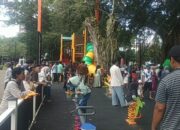Alun-Alun Kota Malang Padat Pengunjung di Lebaran H+2