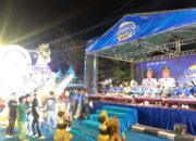 Ribuan Warga Antusias, Sekda Sampang Lepas Parade Daul Combo