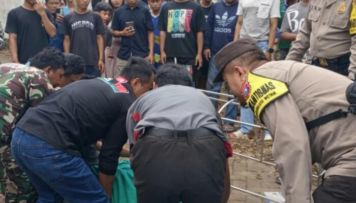 Geger! Pria Pencari Rongsokan Ditemukan Tewas Mengambang di Sungai Putat Lor