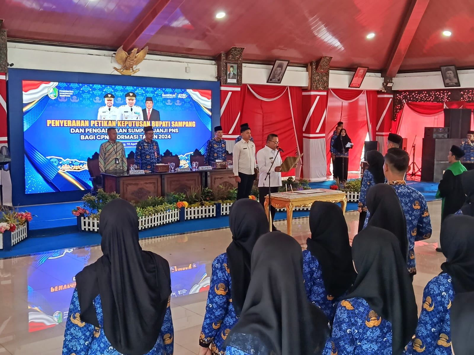 Dari 119 CPNS, Bupati Sampang Hanya Melantik 118 Orang Menjadi PNS