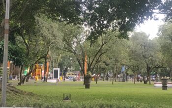 Fasilitas Baru Perilaku Lama, Kesadaran Warga di Alun-Alun Merdeka Masih Rendah