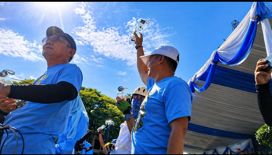 Perumda Tugu Tirta Tebar 1.112 Tumbler di Momentum HUT Kota Malang