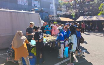 Polresta Malang Kota Tebar Kepedulian, Ratusan Warga Nikmati Sarapan Gratis