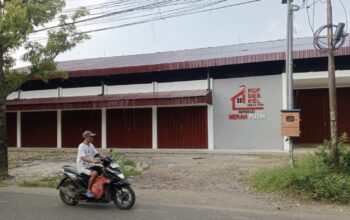 Progres pembangunan gerai dan gudang Koperasi Desa/Kelurahan Merah Putih (KDKMP) di Kabupaten Jombang hingga akhir Maret 2026 belum merata di seluruh wilayah.