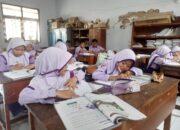 Meski Sekolah Merata, Jumlah Siswa SD di Jombang Justru Menurun