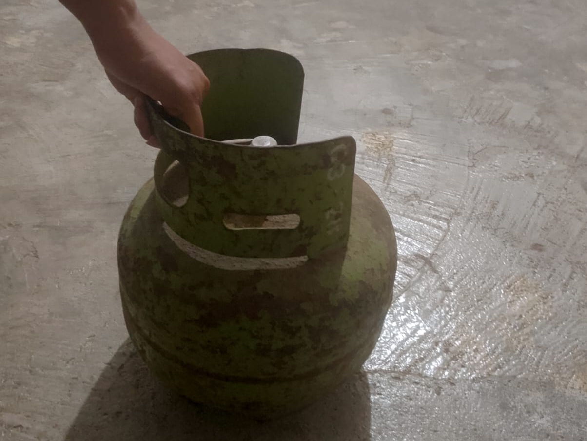 Sulit Didapat, Warga Sampang Terpaksa Beli LPG 3 Kg Meski Seharga Rp 25 Ribu/Tabung