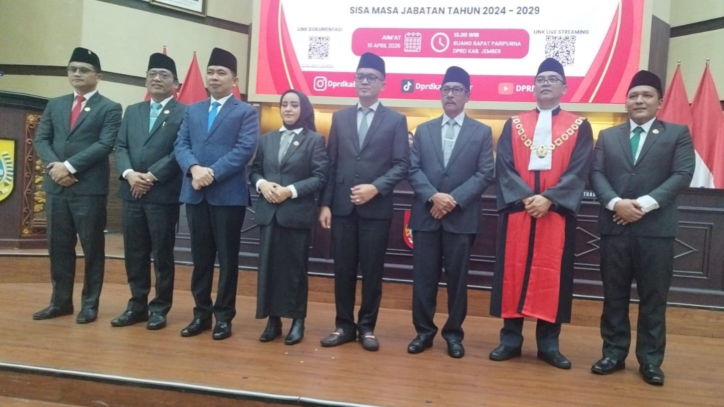 Bupati Fawait Hadiri Pelantikan Fatmawati Duduki Posisi Wakil Ketua Dewan