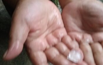 Hujan Es Guyur Bunulrejo Malang Kagetkan Warga