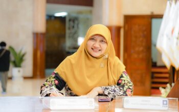 Anggota DPRD provinsi Jawa Timur Lilik Hendarwati mengaku prihatin usai mendengar peristiwa pelecehan seksual yang terjadi di lingkungan kampus universitas negeri terkenal di Surabaya.