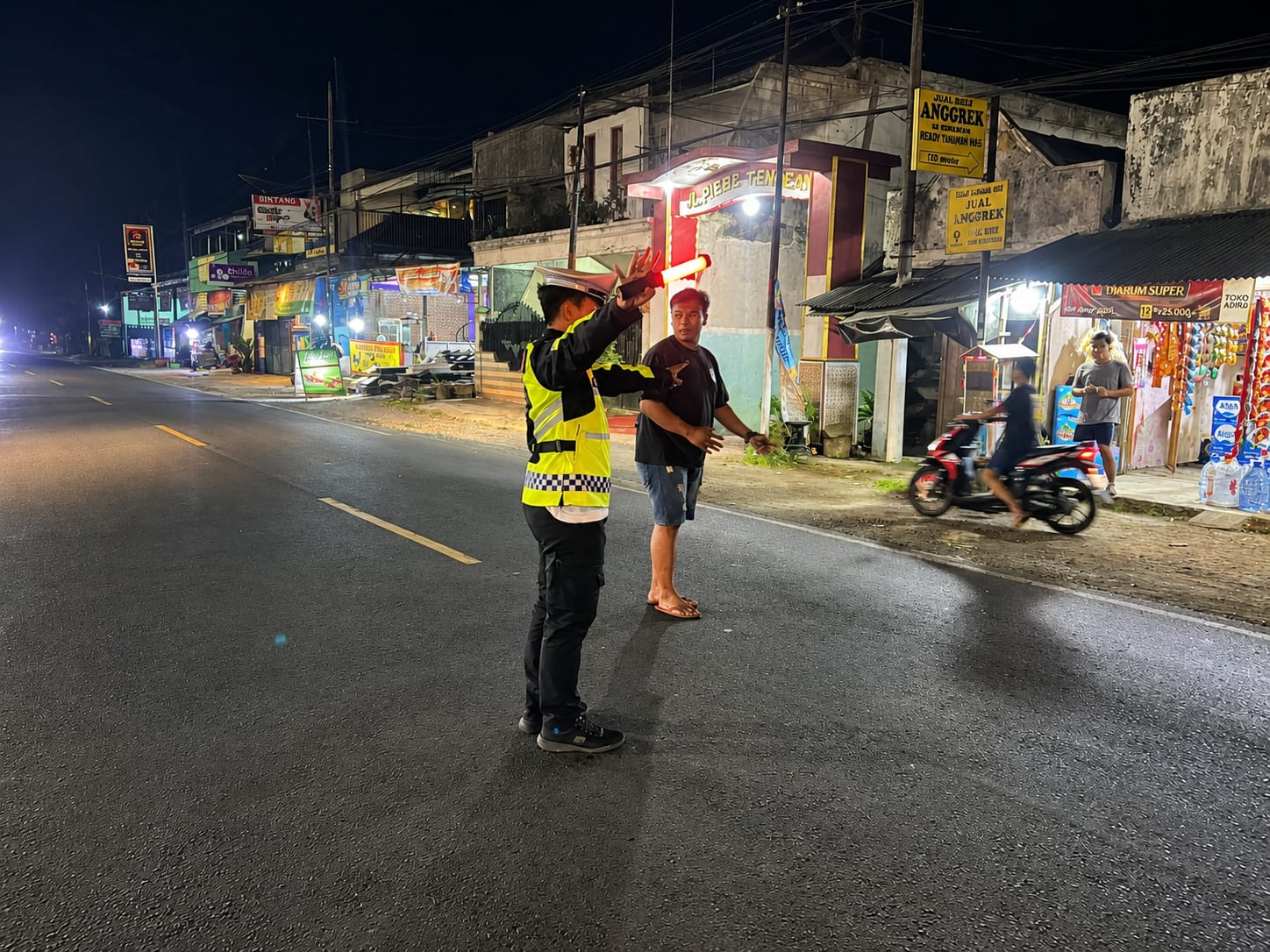 Nyalip di Depan SPBU, Pemotor Asal Wagir Tewas Usai Tabrak Truk di Kepanjen