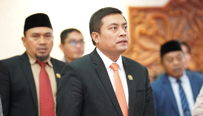 Puguh Soroti Larangan Guru Honorer Mengajar Mulai 2027, Peran Mereka Signifikan