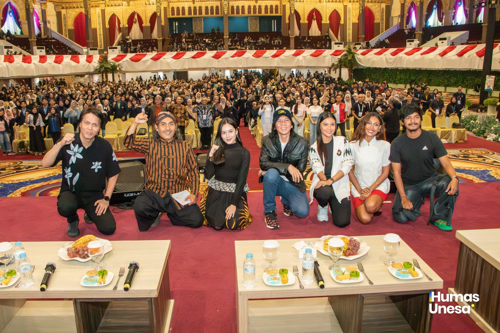 Dialog Kebangsaan di Unesa, Musisi Nasional Ajak Mahasiswa Kenali Diri dan Jaga Identitas Bangsa