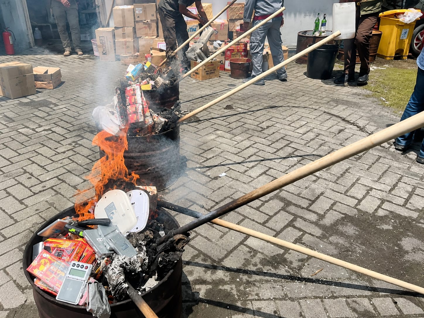 Ribuan Gram Narkoba hingga Uang Palsu Dimusnahkan Kejari Kota Malang