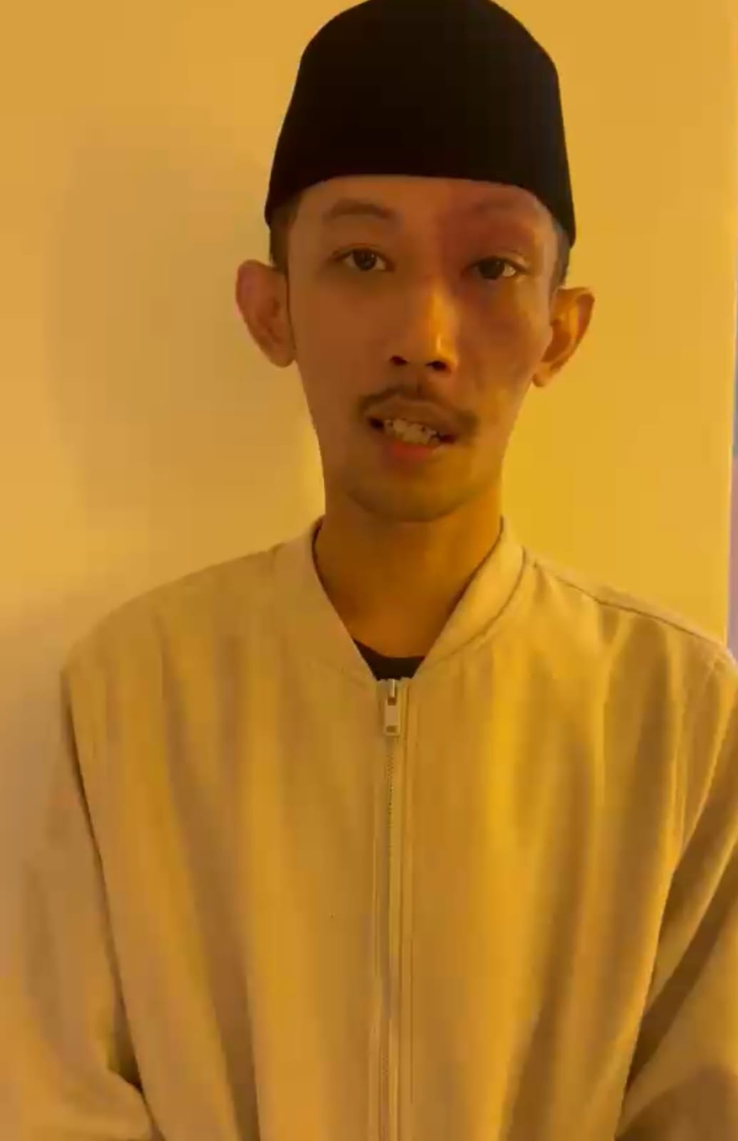 Achmad Syahri Minta Maaf dan Siap Disanksi Pasca Viral Main Gim dan Merokok saat Rapat Dewan