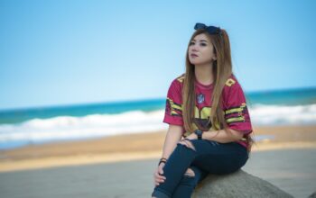 Princess Fitria Tinggalkan Zona Nyaman, “Putri Galau” Siap Guncang Industri Musik Lewat Single Pop Melayu Baru
