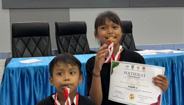 Pelatih Muda asal Kesamben Antar Atlet PION MAS Berprestasi di Kejurkab Catur Jombang