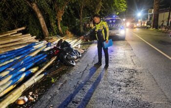 Mahasiswa Tewas di Tempat, Honda Beat Tabrakan dengan Pick Up di Kepanjen