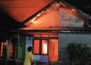 Rumah di Kalipare Ludes Terbakar Saat Ditinggal Tidur, Kerugian Ditaksir Rp400 Juta
