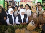 Sri Wahyuni Dampingi Khofifah Sidak Pasar hingga Sentra Sapi di Bojonegoro