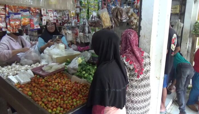Harga Kebutuhan Dapur Melambung di Jombang, Pedagang dan Pembeli Sama-sama Mengeluh