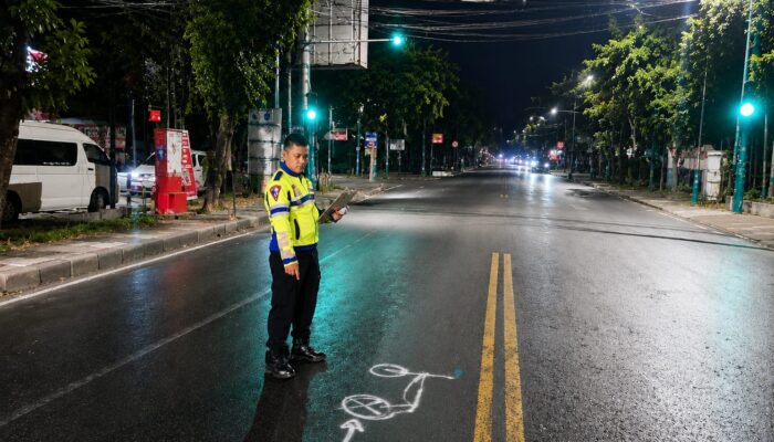 Mahasiswi Tewas Ditabrak Mobil Saat Berhenti di Lampu Merah, Polisi Dalami Penyebab Kecelakaan