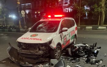 Mahasiswa Terluka Usai Terlibat Tabrakan dengan Ambulans di Depan RSSA Malang