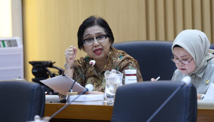 Irma Suryani Desak Evaluasi Total Uji Kompetensi Dokter, Cumlaude Tak Boleh Terhambat Sistem