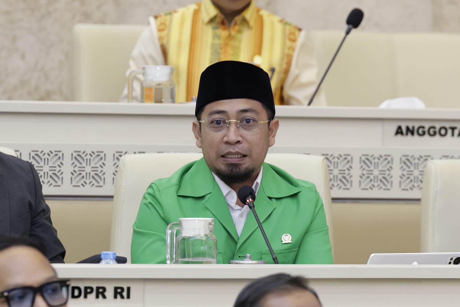 DPR Soroti Nasib PPPK Paruh Waktu, Gus Khozin: Jangan Sekadar Ganti Nama Honorer