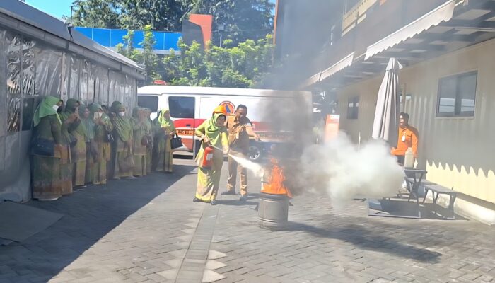 Ikuti Pembelajaran Kebencanaan, Muslimat NU Surabaya Kunjungi Taman Edukasi Bencana BPBD Jatim