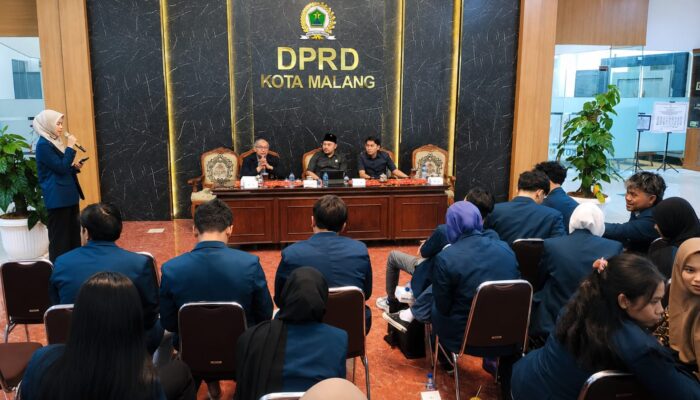 Mahasiswa FIA UB Kritisi Parkir hingga Sampah, DPRD Kota Malang Buka Ruang Dialog