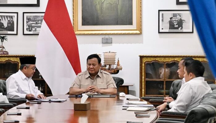Panggil Mendikdasmen, Presiden Prabowo Instruksikan Percepatan Revitalisasi Sekolah dan Pembangunan Sekolah Nasional Terintegrasi