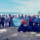Sambut Hari Penyu Sedunia, Yayasan Penyu Indonesia Bersihkan Pantai Lagundri dan Sekitarnya